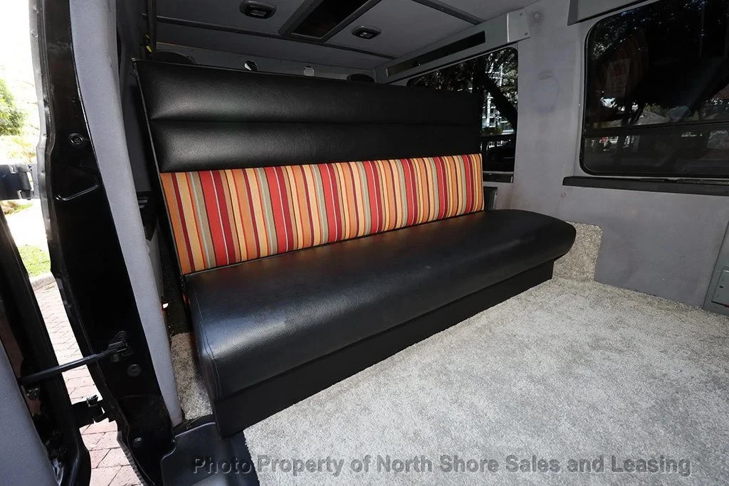 1998 Dodge Ram Van - Image 5 of 12