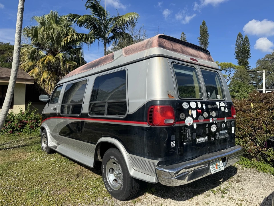 1998 Dodge Ram Van - Image 5 of 19