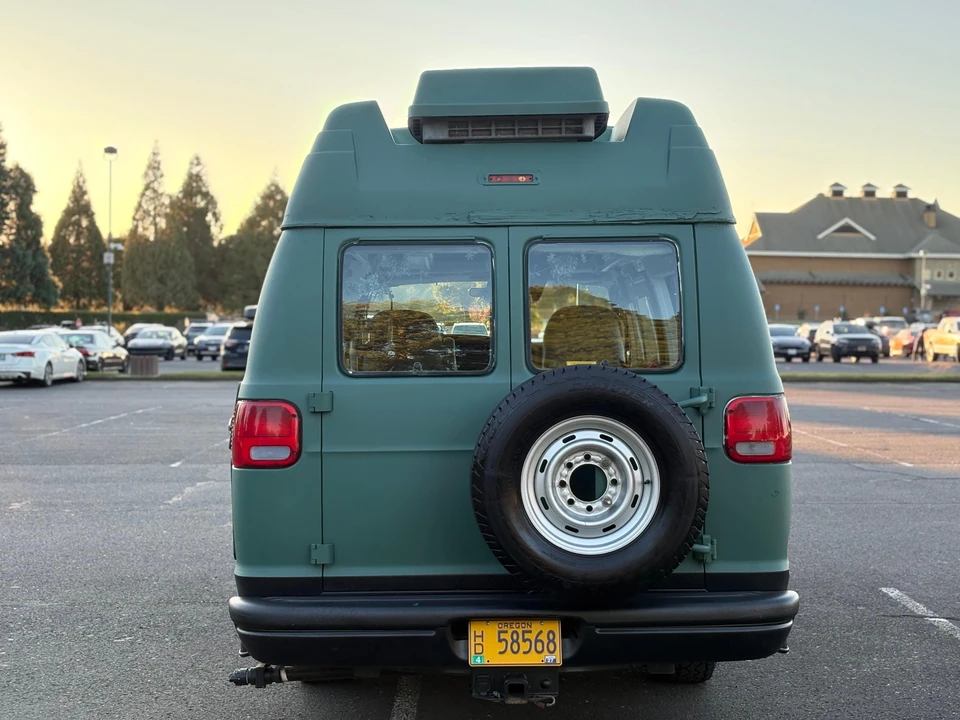 1998 Dodge Ram Van - Image 16 of 31