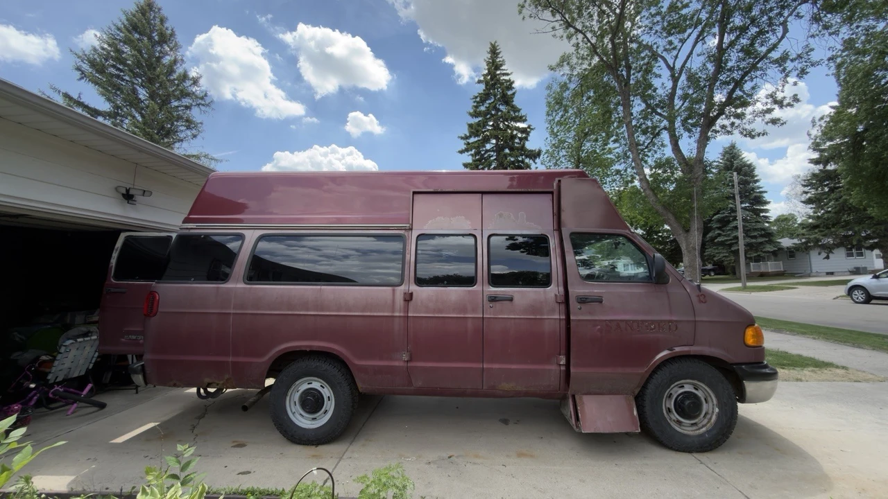 1998 Dodge Ram 2nd Gen - Image 2 of 17
