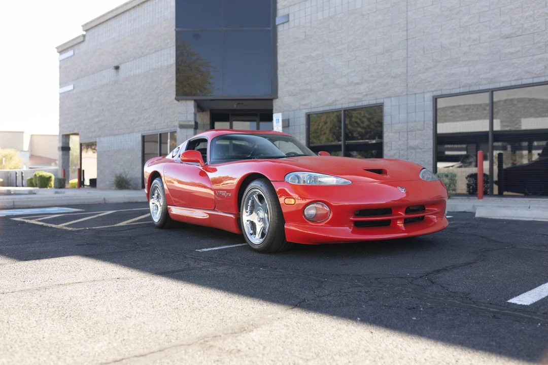 1998 Dodge Viper GTS 2nd Gen - Image 16 of 31