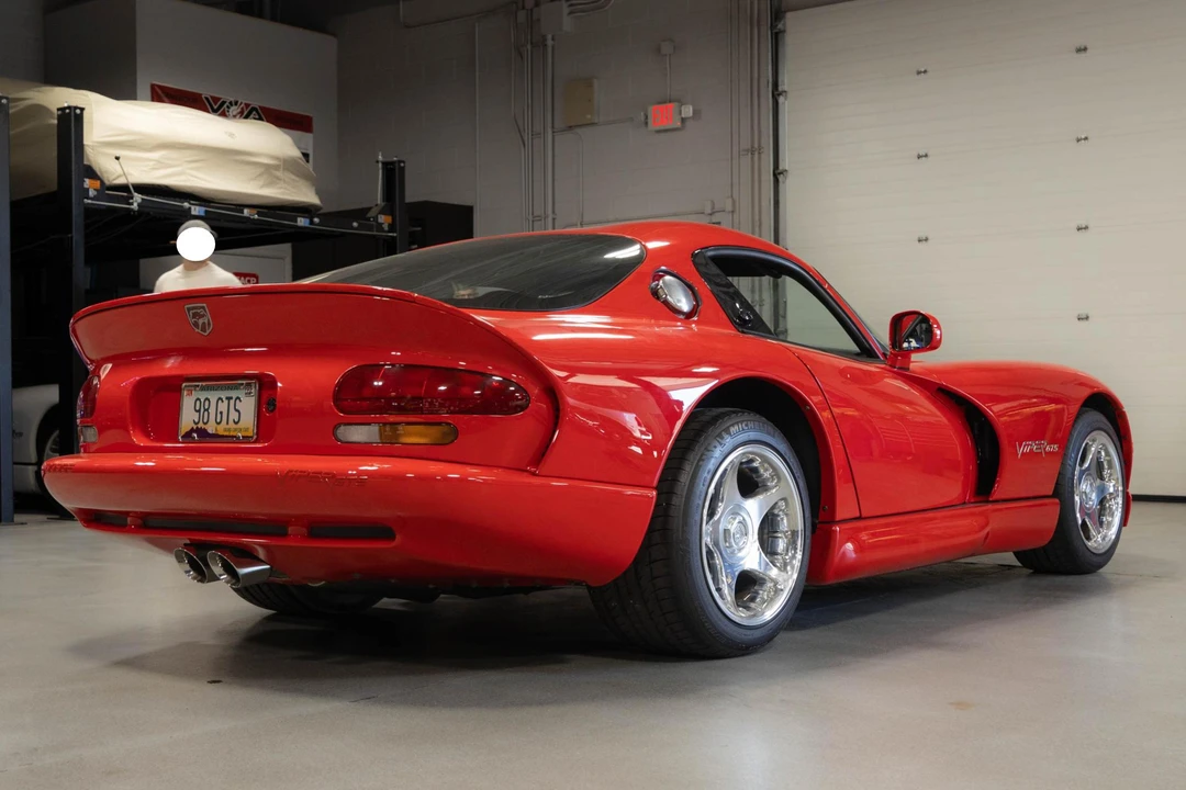 1998 Dodge Viper GTS 2nd Gen - Image 4 of 31