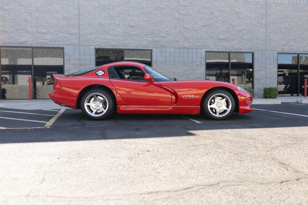 1998 Dodge Viper GTS 2nd Gen - Image 14 of 31