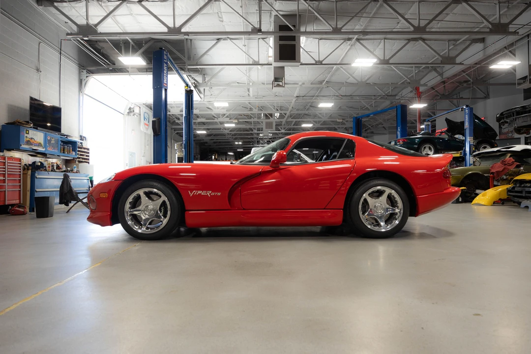 1998 Dodge Viper GTS 2nd Gen - Image 10 of 31
