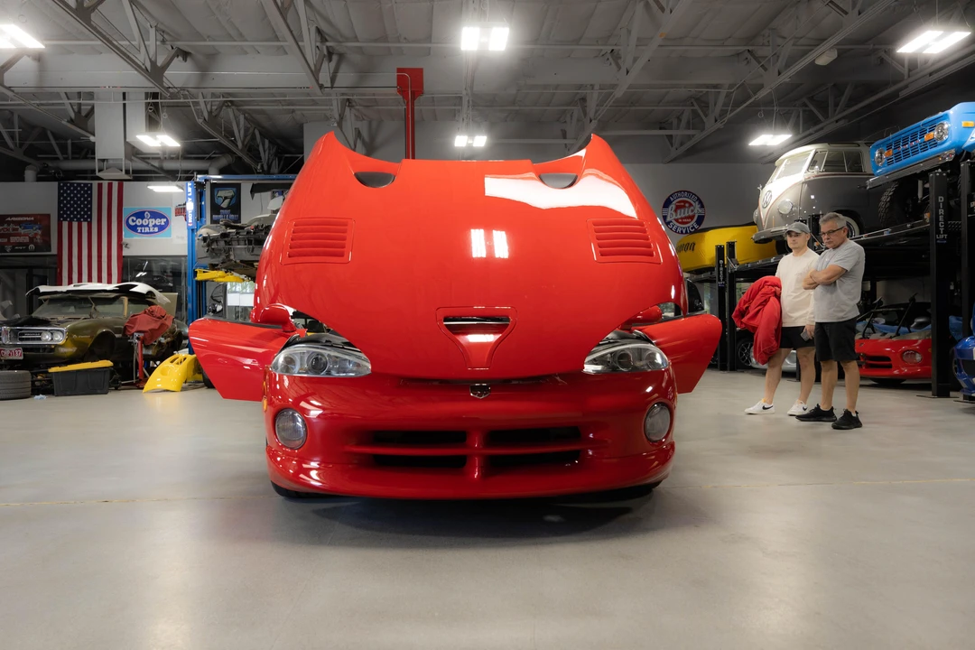 1998 Dodge Viper GTS 2nd Gen - Image 17 of 31