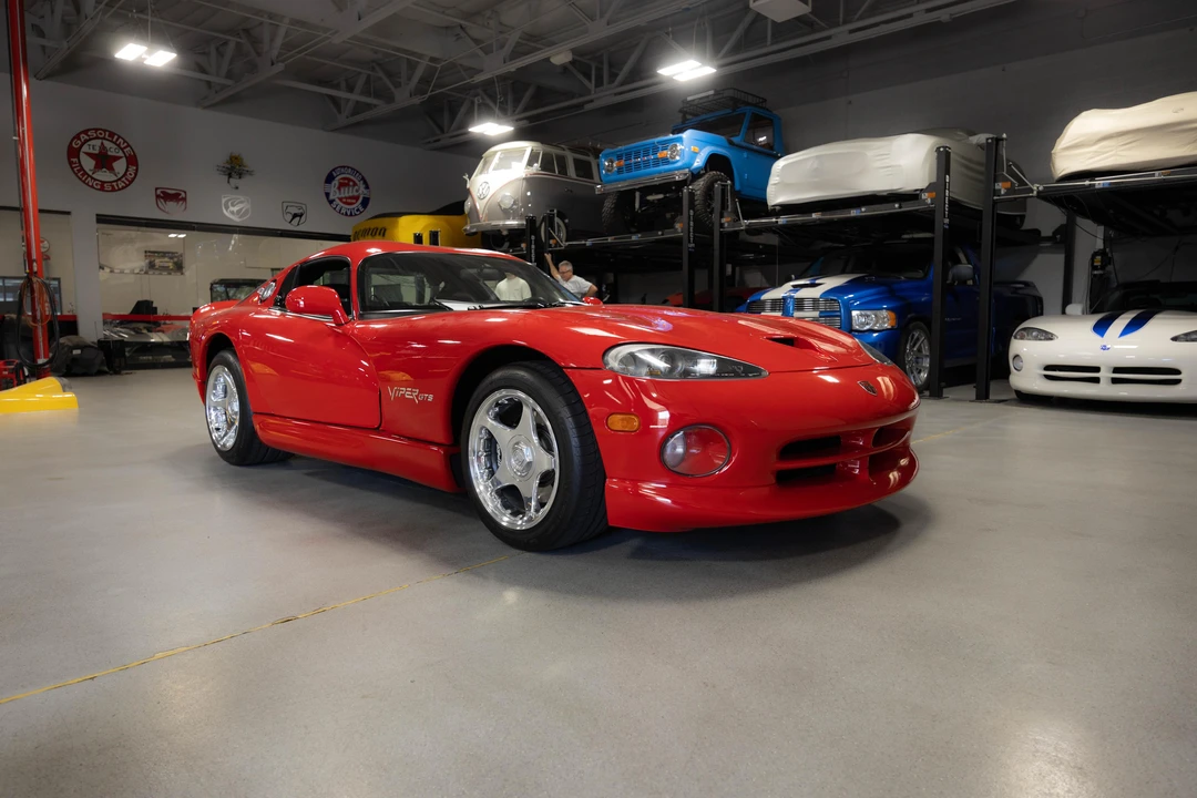 1998 Dodge Viper GTS 2nd Gen - Image 15 of 31