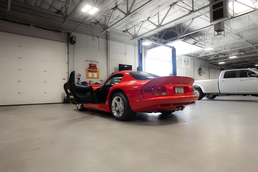 1998 Dodge Viper GTS 2nd Gen - Image 24 of 31