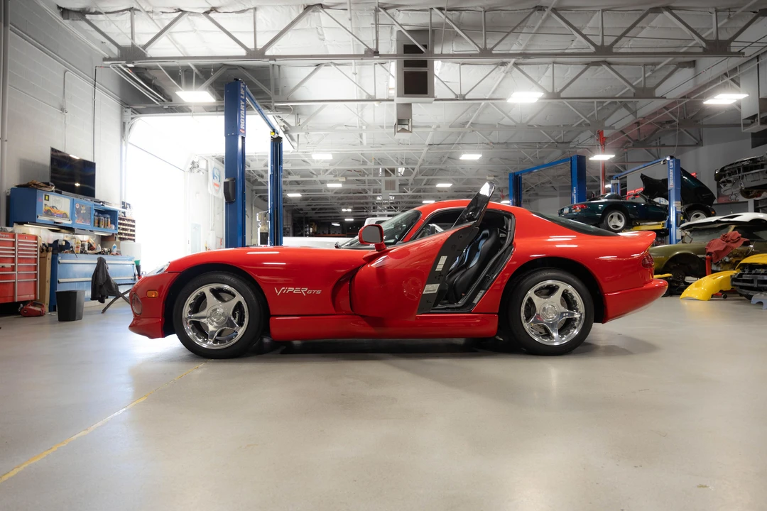 1998 Dodge Viper GTS 2nd Gen - Image 22 of 31