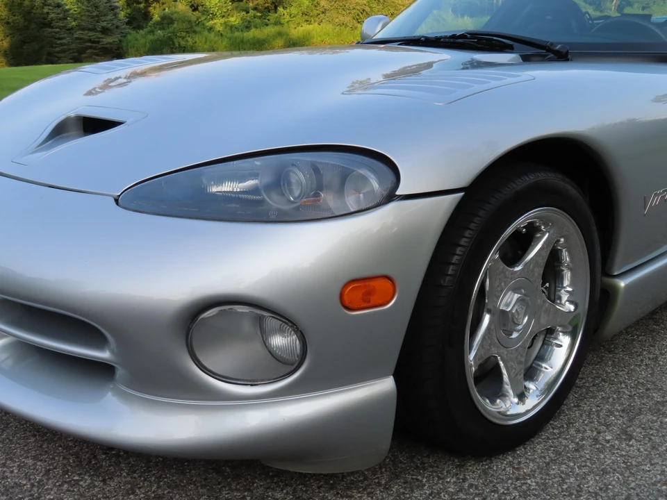 1998 Dodge Viper GTS 2nd Gen - Image 29 of 31