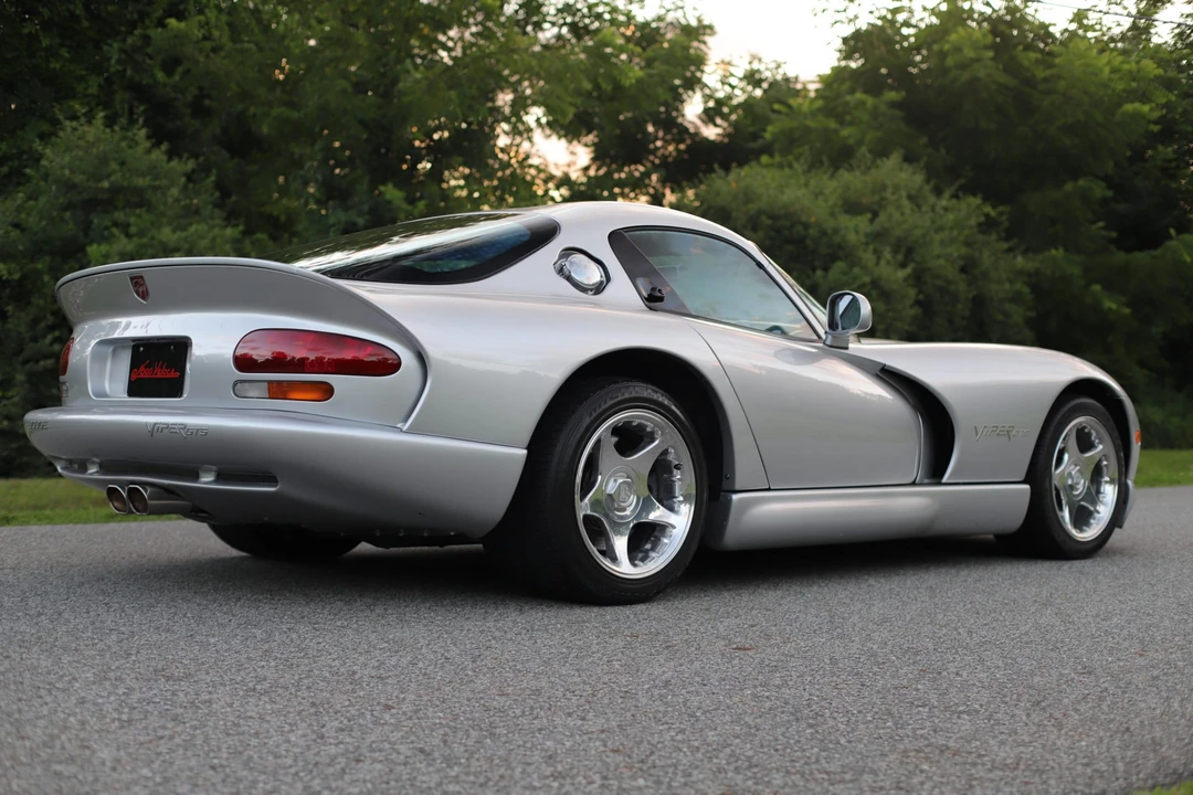 1998 Dodge Viper GTS 2nd Gen - Image 14 of 31