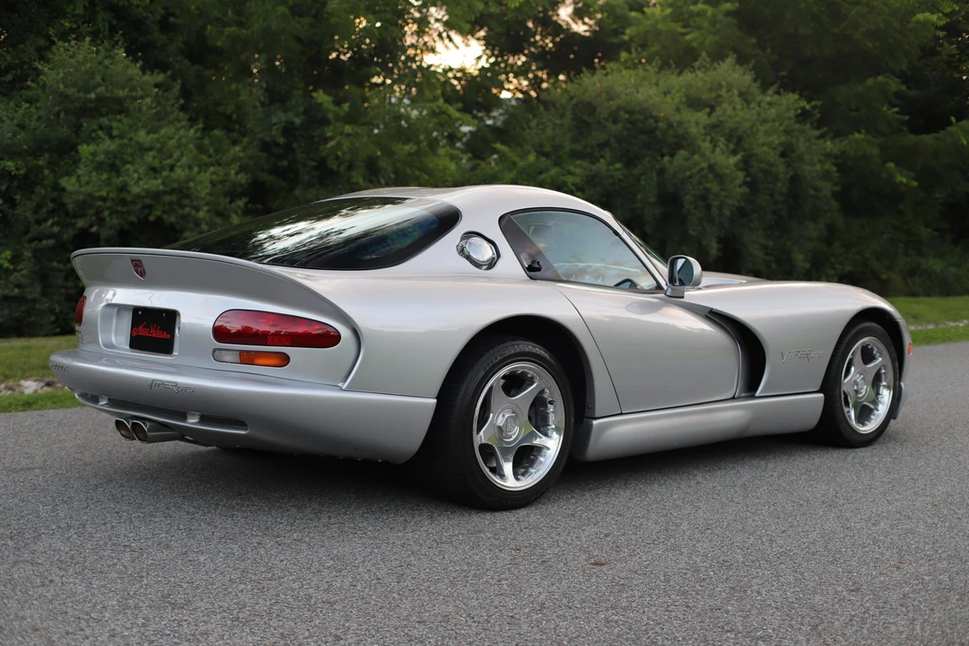 1998 Dodge Viper GTS 2nd Gen - Image 15 of 31