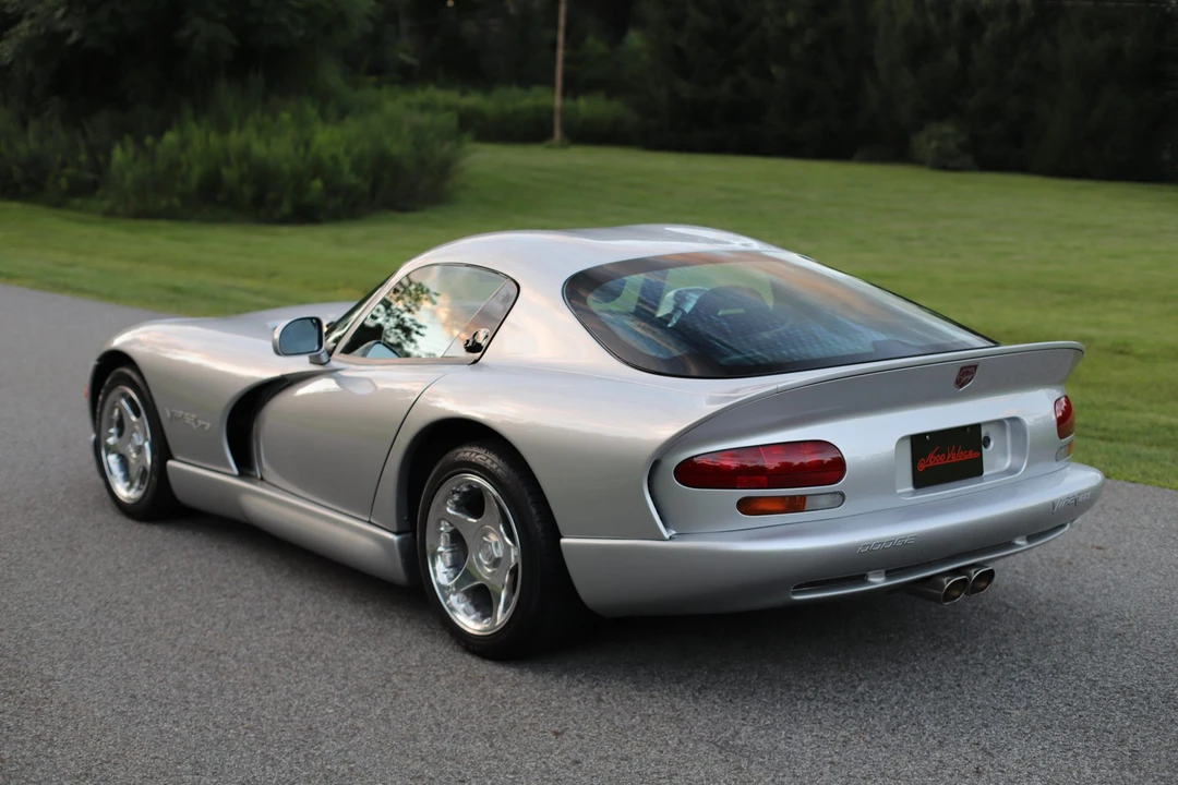 1998 Dodge Viper GTS 2nd Gen - Image 22 of 31