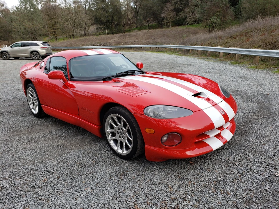 1998 Dodge Viper GTS 2nd Gen - Image 19 of 31