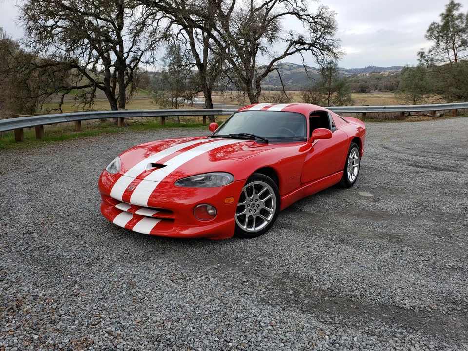 1998 Dodge Viper GTS 2nd Gen - Image 2 of 31