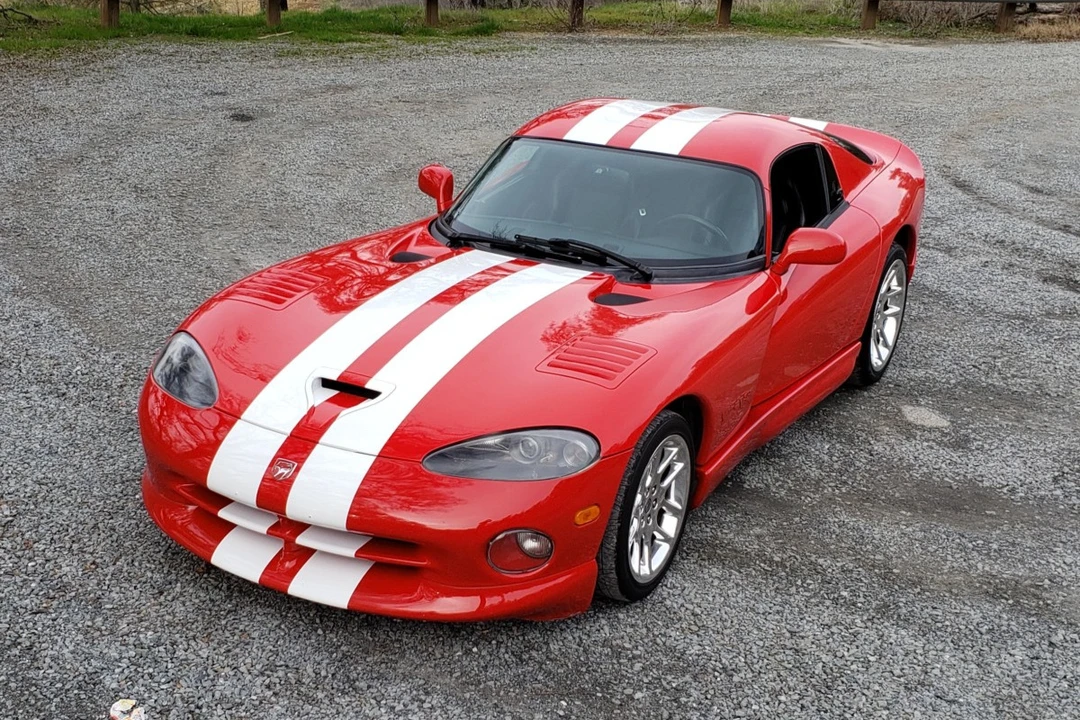 1998 Dodge Viper GTS 2nd Gen - Image 24 of 31