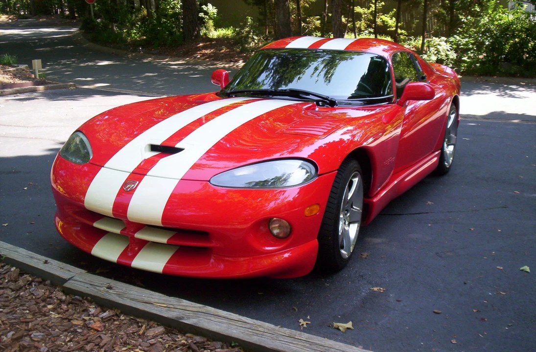 1998 Dodge Viper GTS 2nd Gen - Image 2 of 31