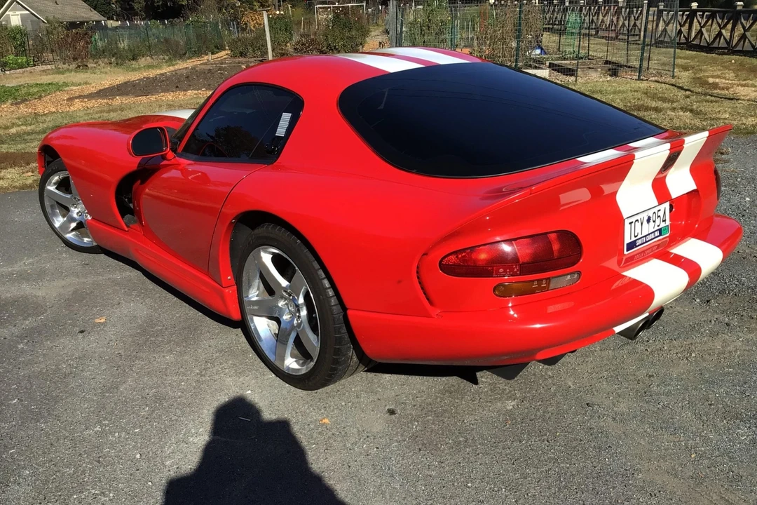1998 Dodge Viper GTS 2nd Gen - Image 10 of 31
