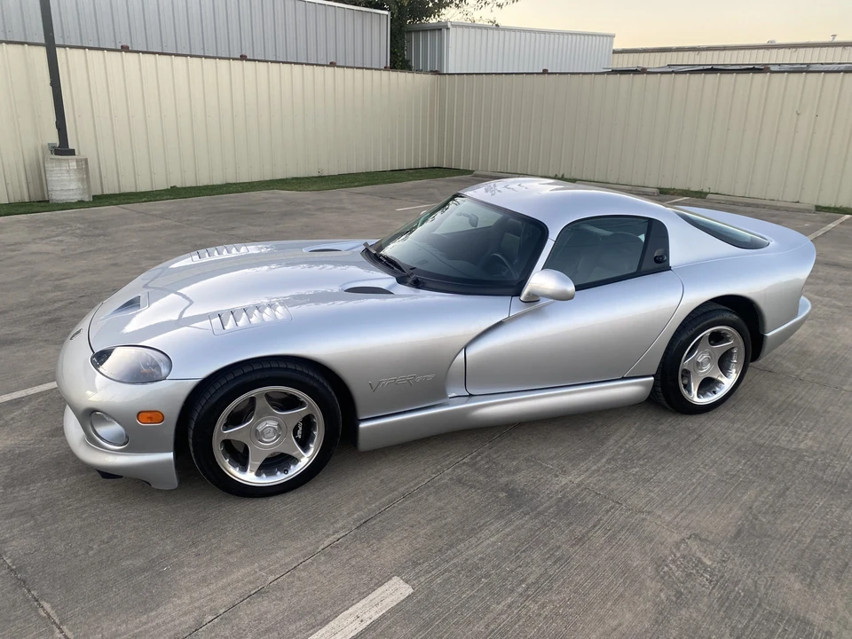 1998 Dodge Viper GTS 2nd Gen - Image 5 of 31