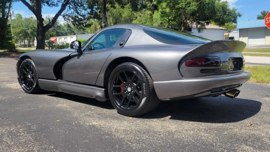 1998 Dodge Viper GTS 2nd Gen - Image 2 of 23
