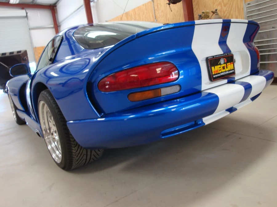1998 Dodge Viper GTS 2nd Gen - Image 3 of 8