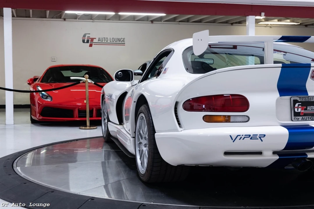 1998 Dodge Viper GTS 2nd Gen - Image 15 of 31