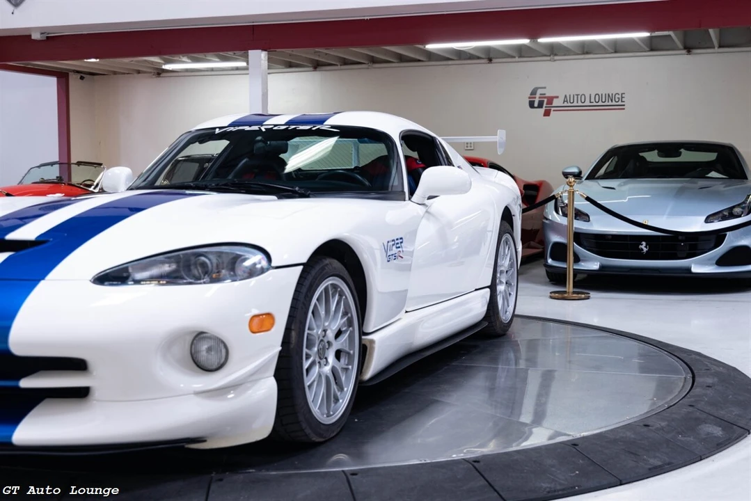 1998 Dodge Viper GTS 2nd Gen - Image 14 of 31