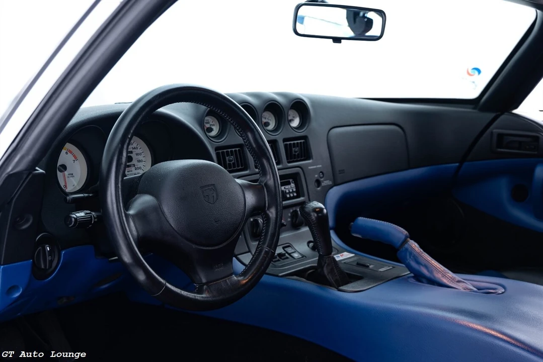 1998 Dodge Viper GTS 2nd Gen - Image 18 of 31