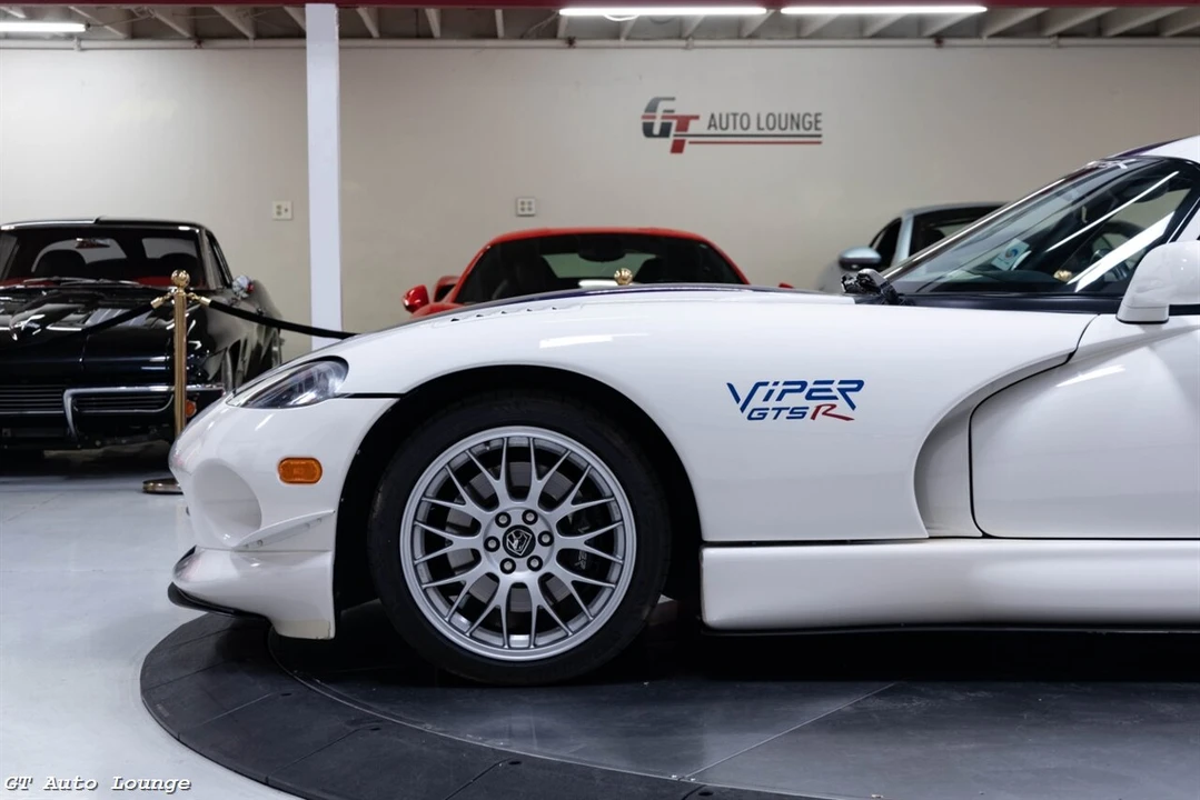 1998 Dodge Viper GTS 2nd Gen - Image 9 of 31