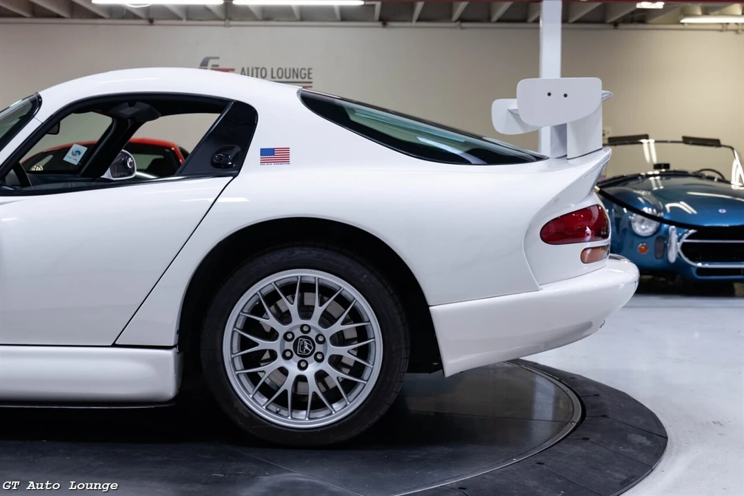 1998 Dodge Viper GTS 2nd Gen - Image 10 of 31