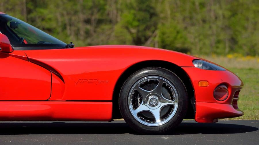 1998 Dodge Viper GTS 2nd Gen - Image 19 of 31