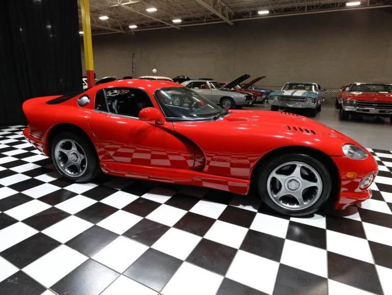 1998 Dodge Viper GTS 2nd Gen - Image 2 of 5