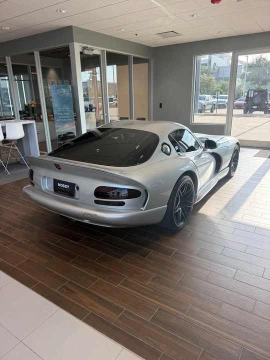 1998 Dodge Viper GTS 2nd Gen - Image 4 of 6