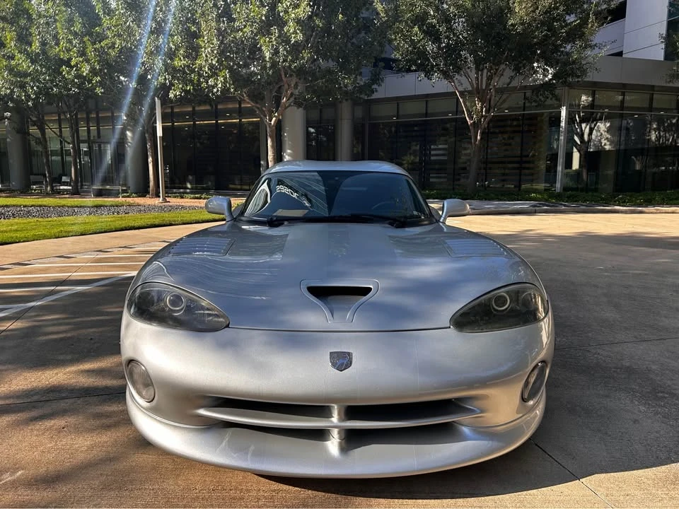 1998 Dodge Viper GTS 2nd Gen - Image 2 of 11