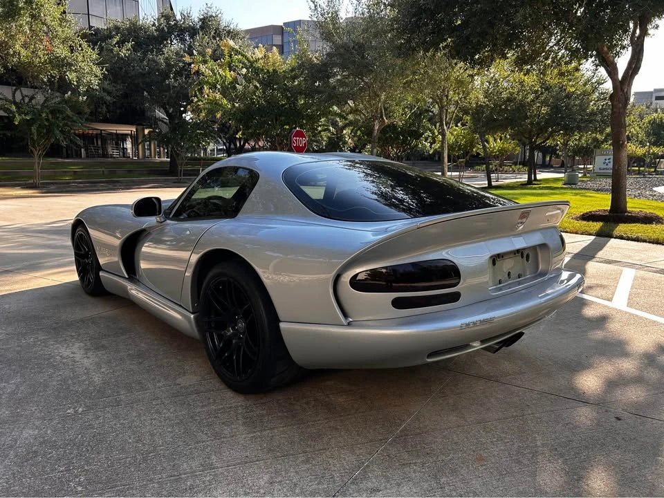 1998 Dodge Viper GTS 2nd Gen - Image 7 of 11
