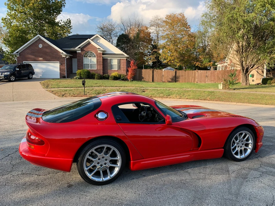 1998 Dodge Viper GTS 2nd Gen - Image 3 of 4