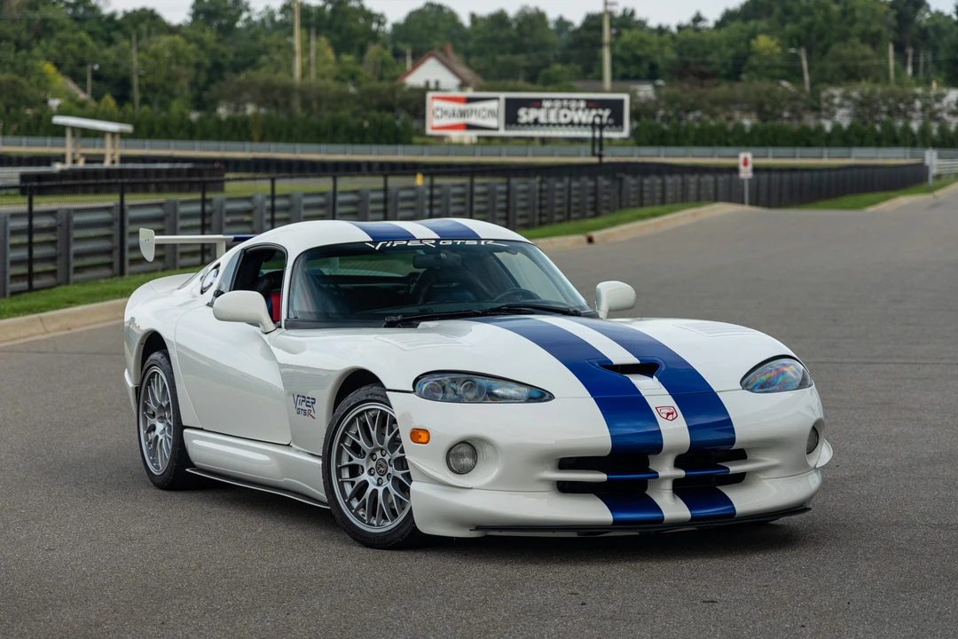 1998 Dodge Viper GTS 2nd Gen - Image 13 of 31