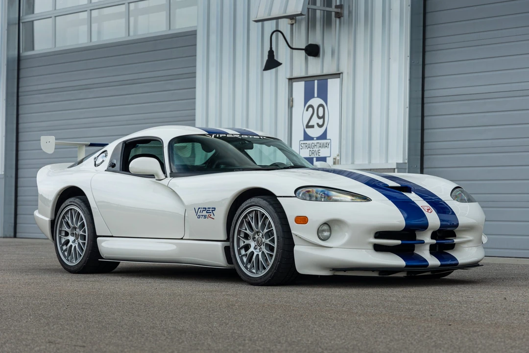 1998 Dodge Viper GTS 2nd Gen - Image 10 of 31