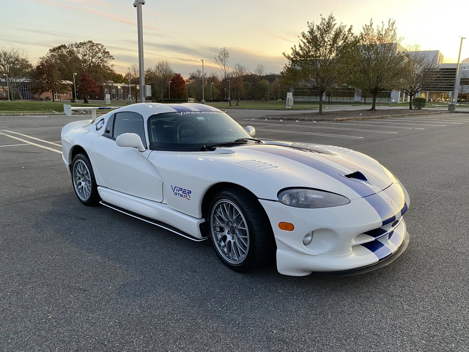1998 Dodge Viper GTS 2nd Gen - Image 21 of 31