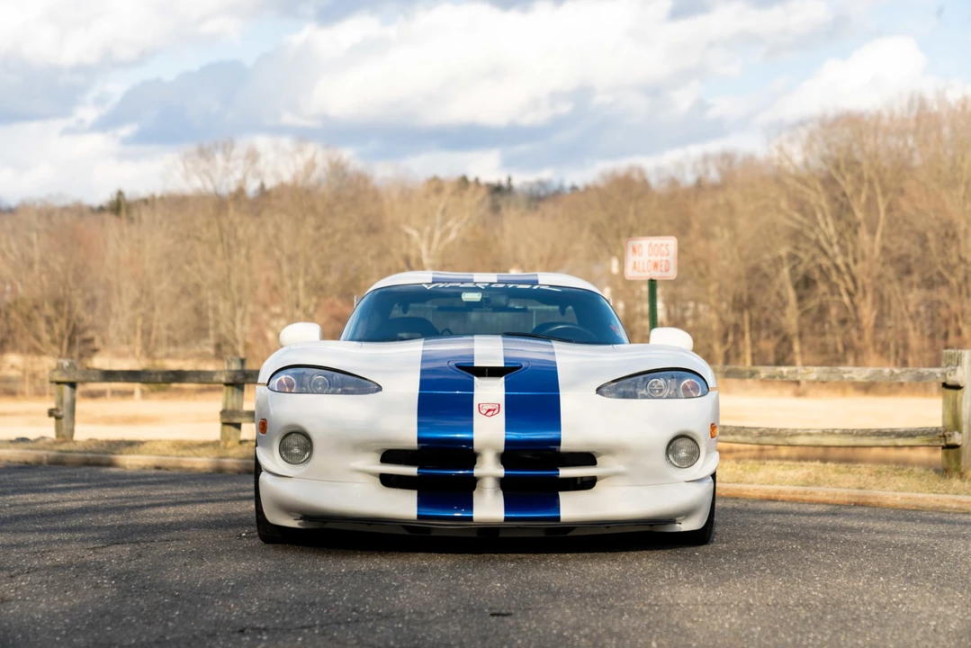 1998 Dodge Viper GTS 2nd Gen - Image 25 of 31