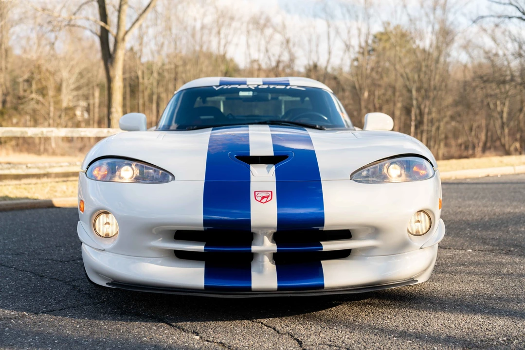 1998 Dodge Viper GTS 2nd Gen - Image 27 of 31
