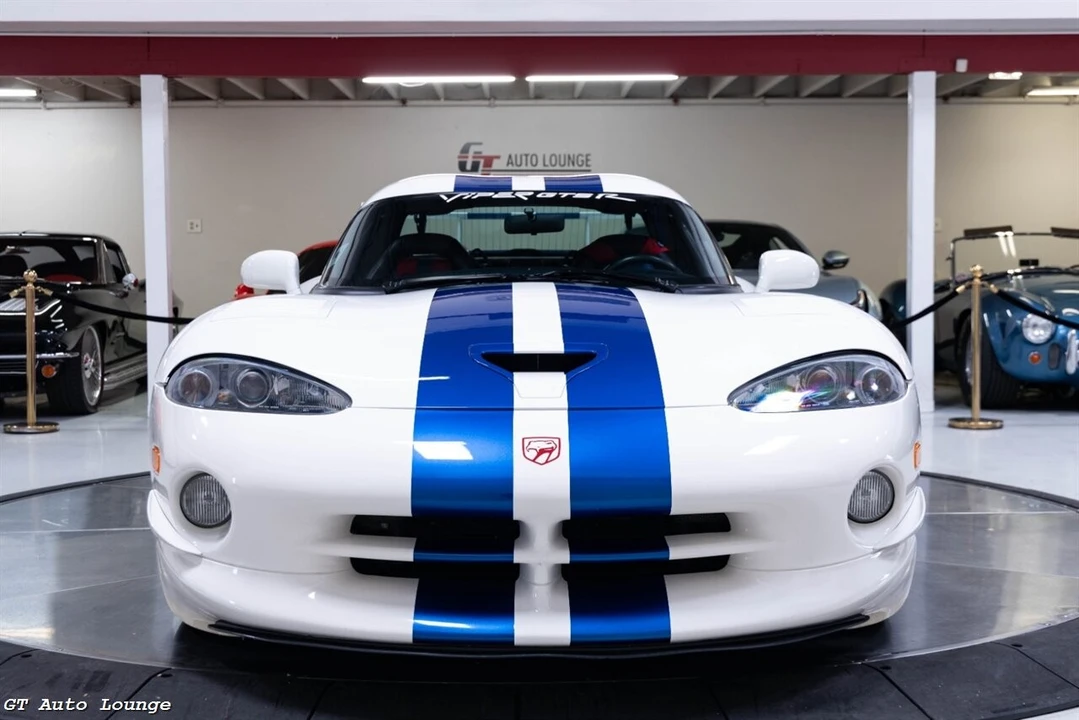 1998 Dodge Viper GTS 2nd Gen - Image 2 of 4