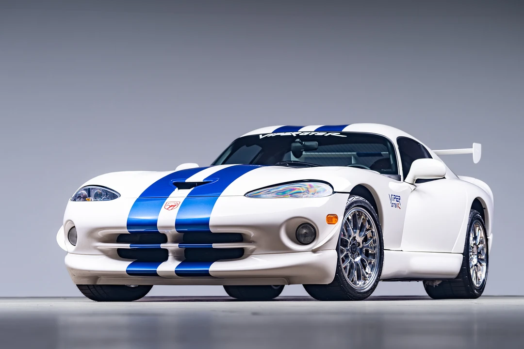 1998 Dodge Viper GTS 2nd Gen - Image 10 of 31