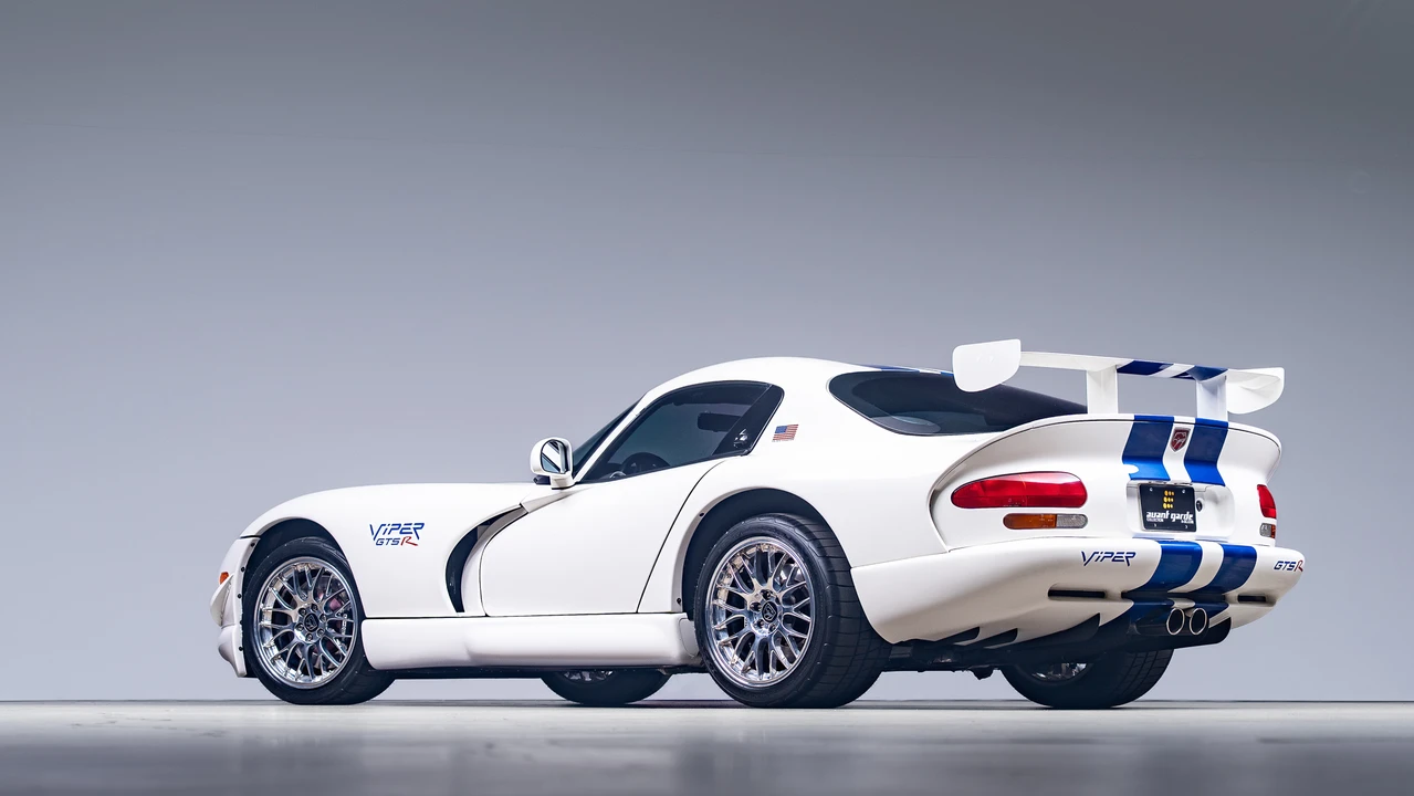 1998 Dodge Viper GTS 2nd Gen - Image 17 of 31