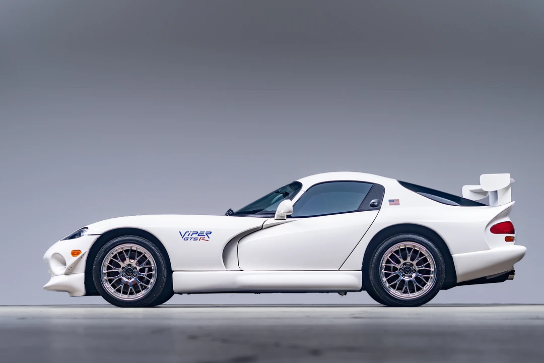 1998 Dodge Viper GTS 2nd Gen - Image 9 of 31