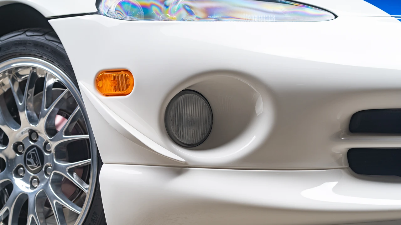 1998 Dodge Viper GTS 2nd Gen - Image 26 of 31