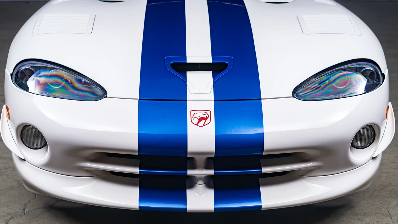 1998 Dodge Viper GTS 2nd Gen - Image 29 of 31