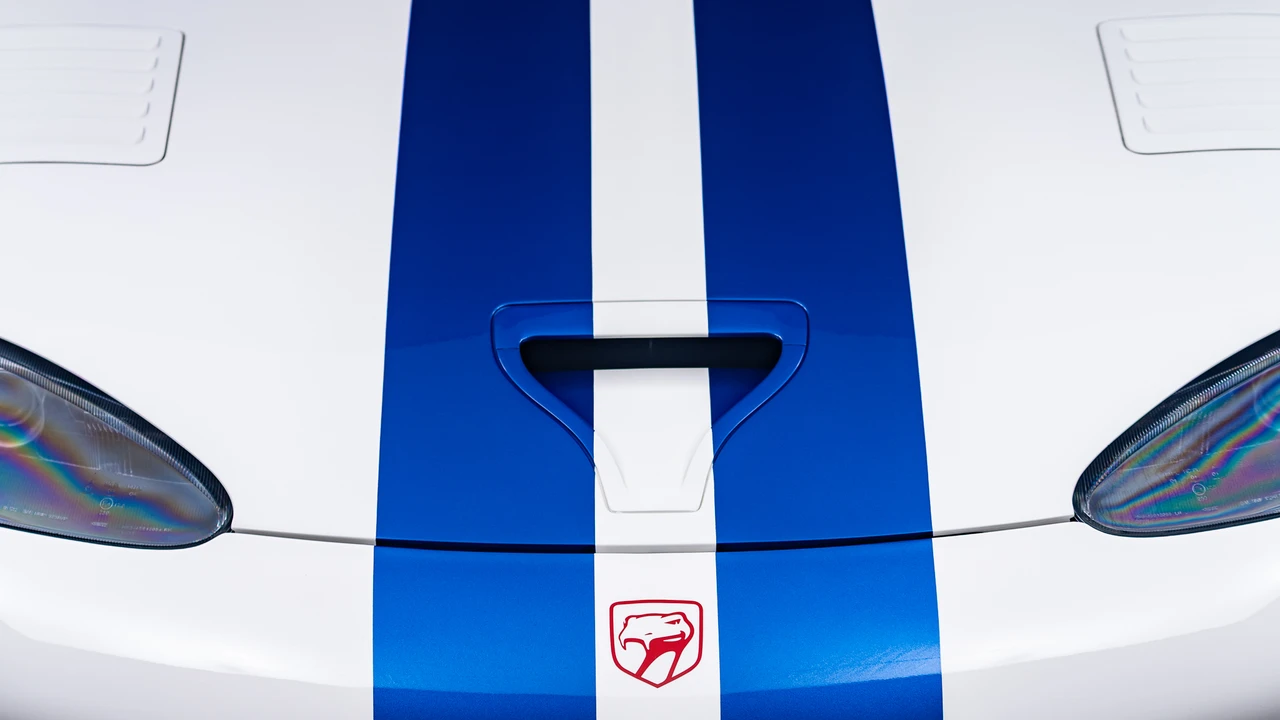 1998 Dodge Viper GTS 2nd Gen - Image 27 of 31