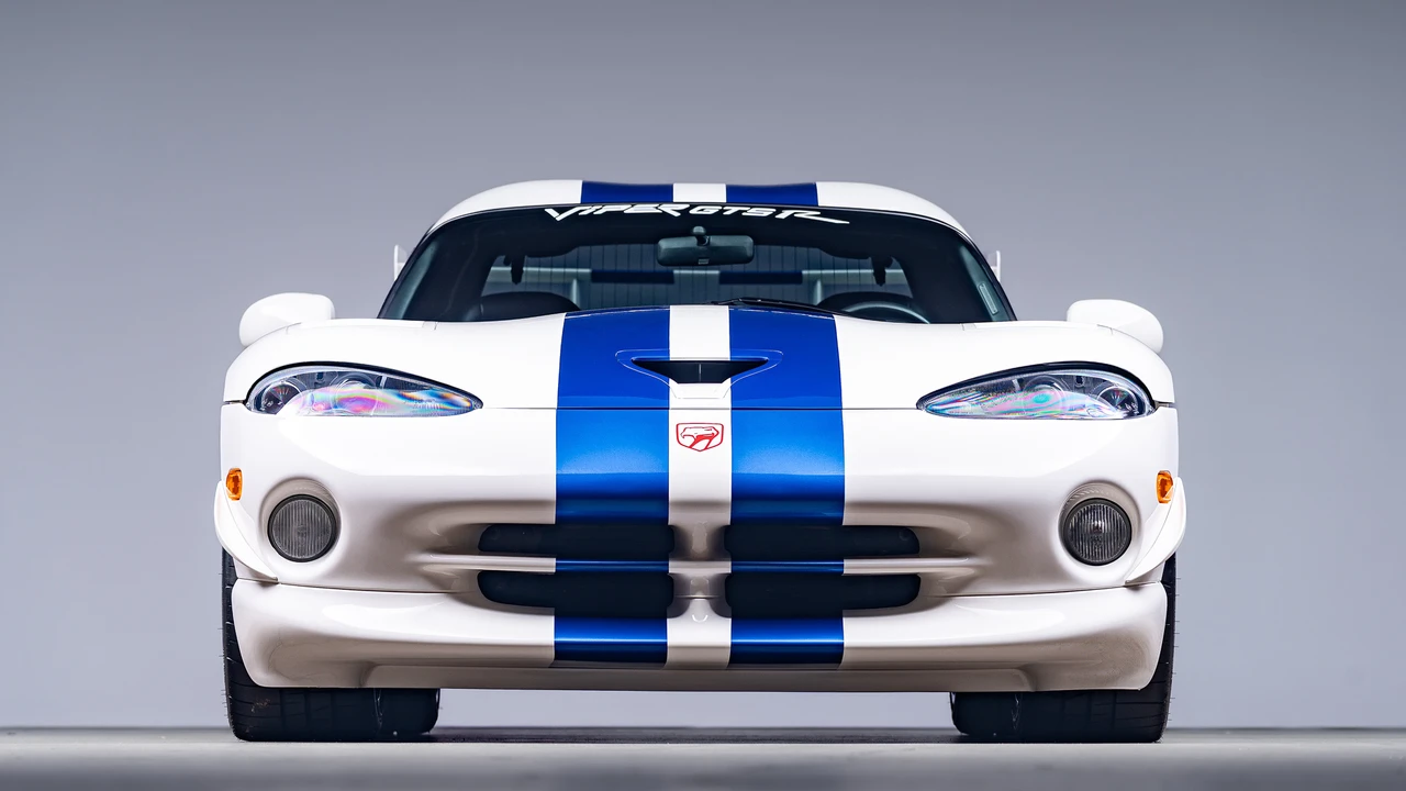 1998 Dodge Viper GTS 2nd Gen - Image 4 of 31