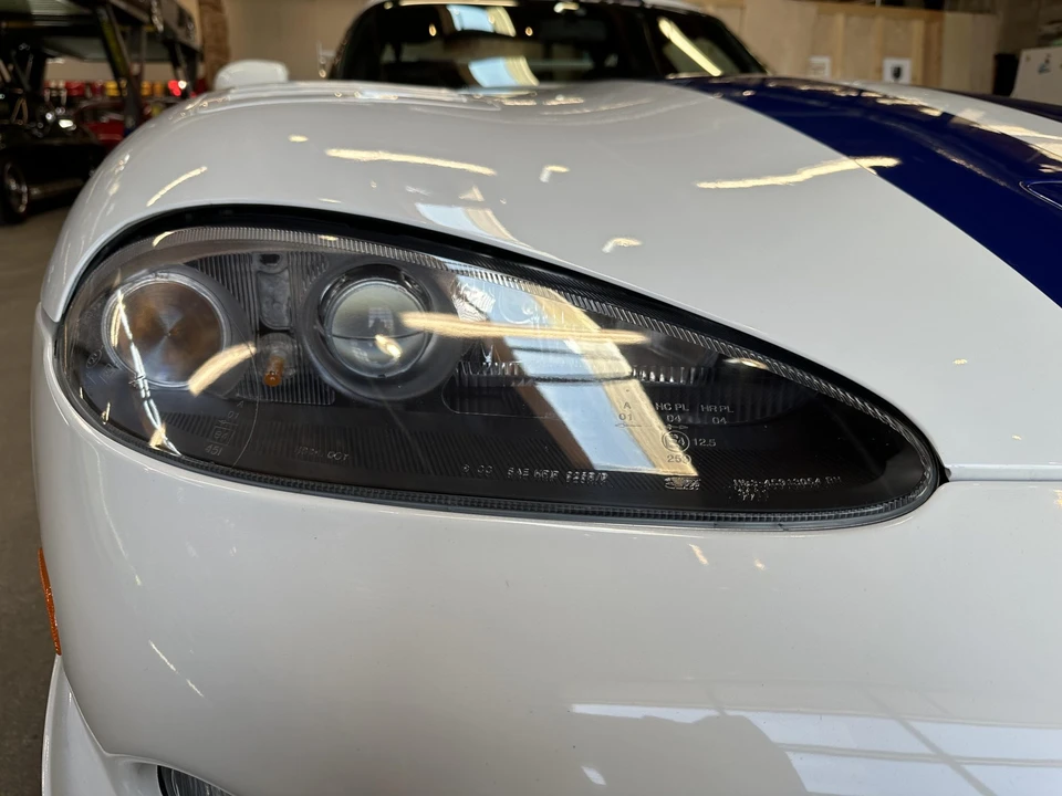 1998 Dodge Viper GTS 2nd Gen - Image 24 of 31