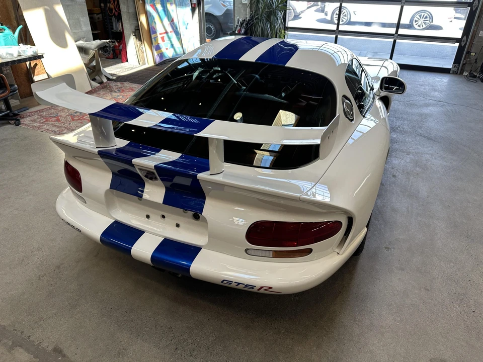 1998 Dodge Viper GTS 2nd Gen - Image 13 of 31